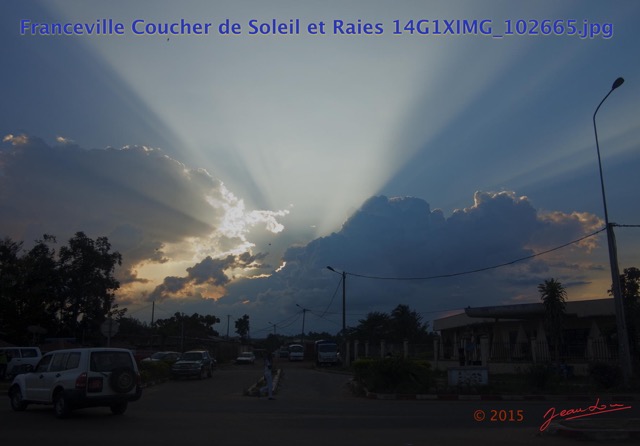 070 Franceville Coucher de Soleil et Raies 14G1XIMG_102665wtmk.JPG