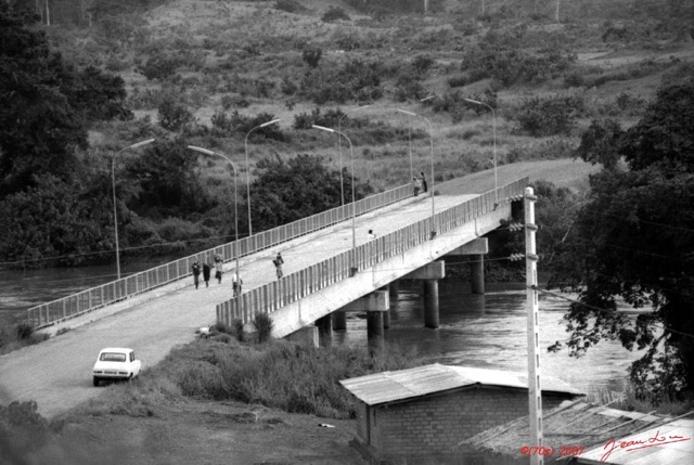 004 1979 Tchibanga Le Pont 047wtmk.JPG
