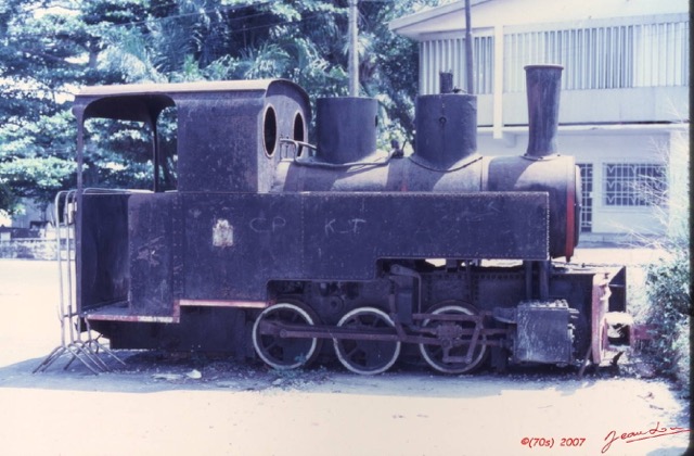 007 1975 Libreville Vieille Locomotive 002wtmk.JPG