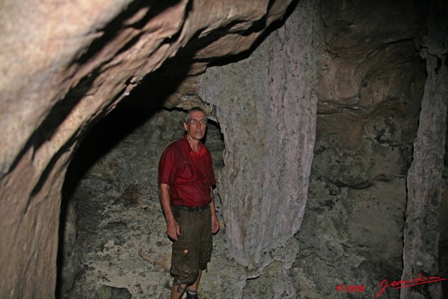 033 Grotte KESSIPOGHOU MBera 2 Stalacmite JLA 8EIMG_18712WTMK.JPG