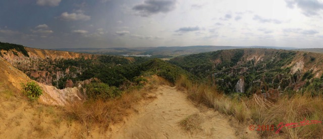 046 Canyon Rouge Pano 1awtmk.jpg