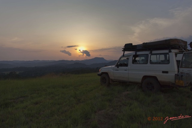 007 Campement vers Booue Soleil Couchant sur le Bivouac 12E5K2IMG_75895wtmk.jpg