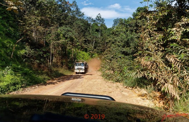 039 DJIDJI 1 Winerparc J1 Piste vers Booue Grumier 18E5K3IMG_180929137659_DxOwtmk 150k.jpg