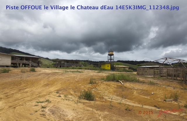 036 Piste OFFOUE le Village le Chateau dEau 14E5K3IMG_112348wtmk.JPG