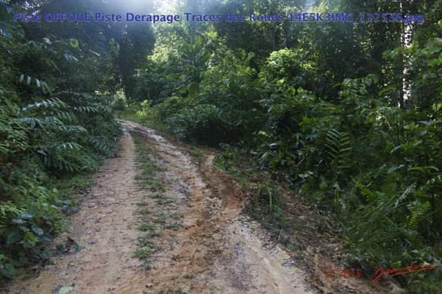 080 Piste OFFOUE Piste Derapage Traces des Roues 14E5K3IMG_112536wtmk.JPG