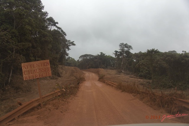 087 Route des Abeilles 3 Piste et Vieux Pont en Saison Seche 13E5K3IMG_93242wtmk.jpg