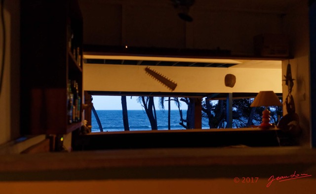 085 LOANGO 3 LIAMBISSI le Campement le Soir Terrasse Exterieure 16E5K3IMG_121607_DxOwtmk.jpg