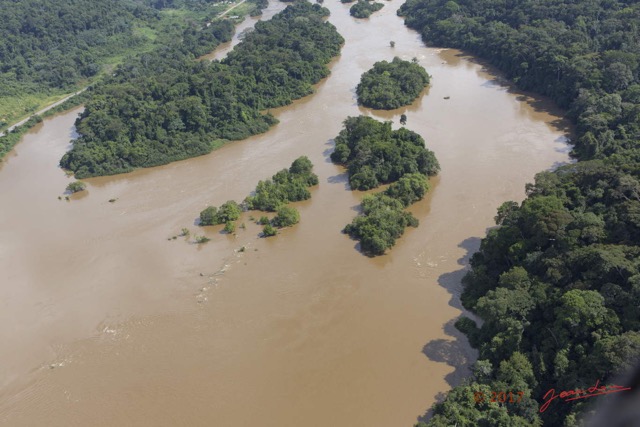 096 ULM Lastourville 1 le Vol la Foret le Fleuve Ogooue 17E5K3IMG_123346wtmk.jpg