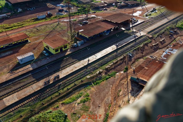 099 ULM Lastoursville 2 Survol de la Gare 17E5K3IMG_125526_DxOwtmk.jpg