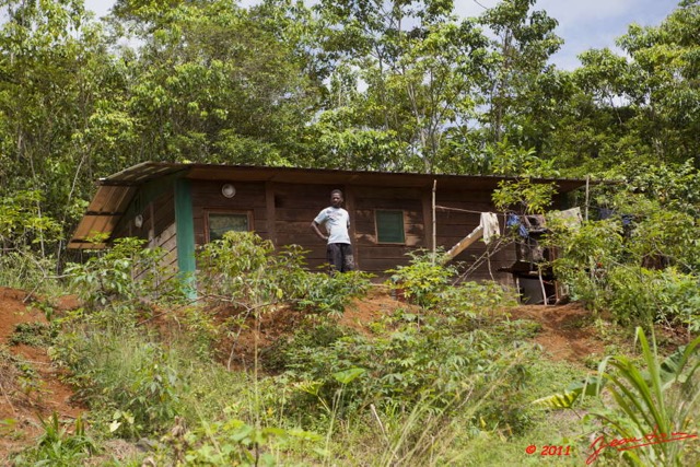 014 BELINGA Ancien Baraquement Bresilien 11E5K2IMG_70793wtmk.jpg