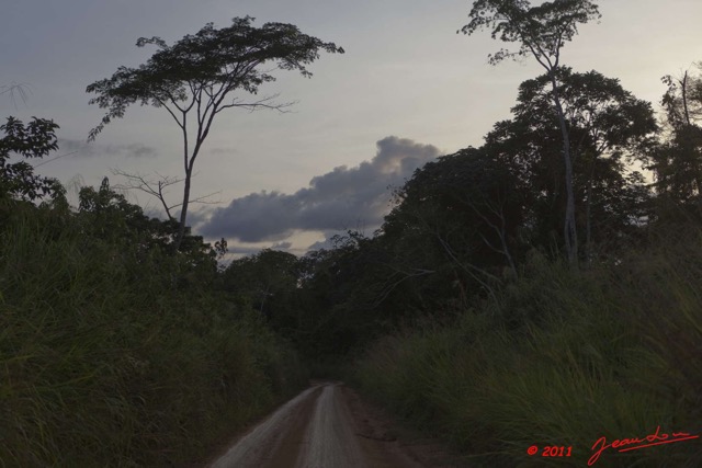 085 BELINGA Piste vers Lascierie a la Nuit Tombante 11E5K2IMG_70969wtmk.jpg