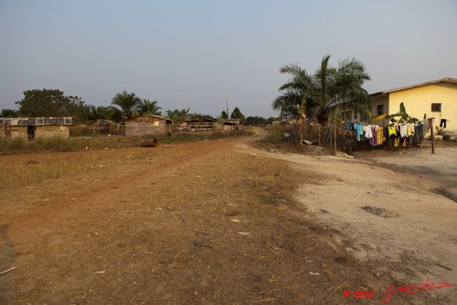 051 MOUKALABA Doussala le Village 10E5K2IMG_63298wtmk.jpg