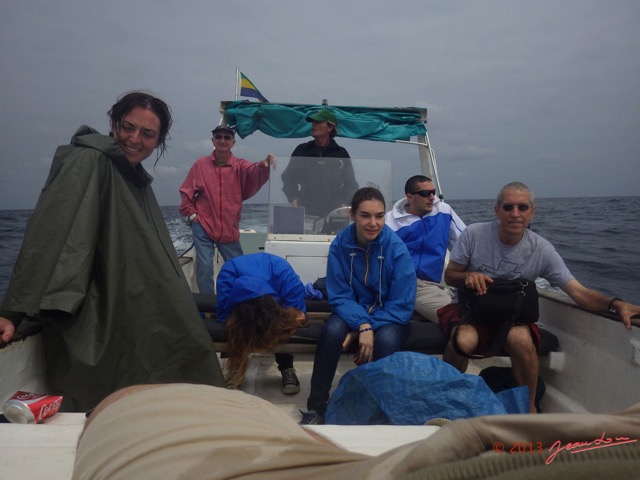 083 Baleines de Libreville sur le Bateau 13WG3IMG_8P0024awtmk.jpg