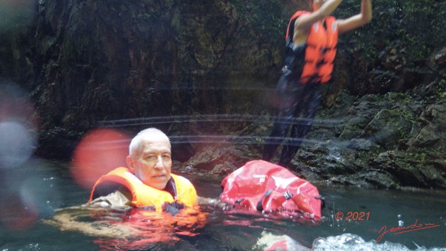 121 KINGUELE 03 Descente en Canyoning sur la MBIWAM 2021 05 24-0004_DxOwtmk 150k.jpg