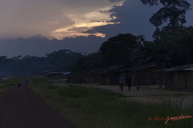 028 ZOULA Village Ibea au Soleil Couchant 12E5K2IMG_75386wtmk.jpg