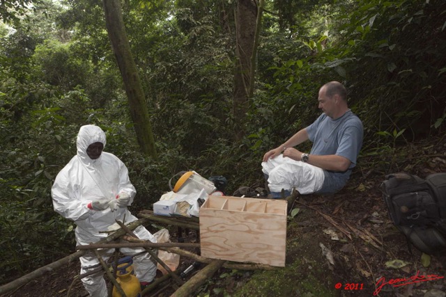 039 Mission 1 Grotte de Zadie Tenues de Protection 11E5K2IMG_69713wtmk.jpg