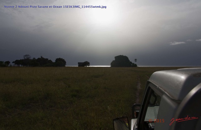 107 Nyonie 2 Ndouni Piste Savane et Ocean 15E5K3IMG_114455wtmk.JPG